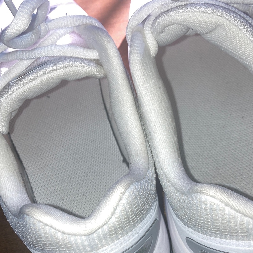 Nike Air Dn White and Gray Sneakers - Picture 5 of 6